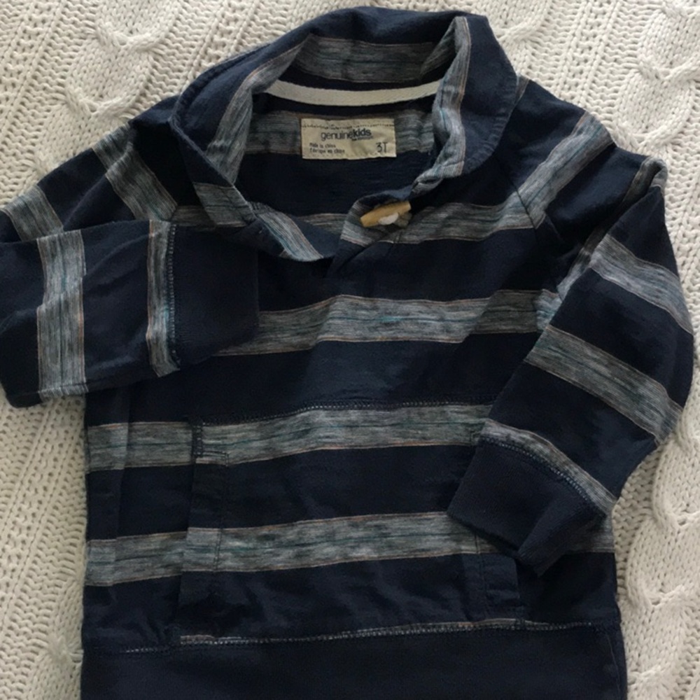Osh Kosh lightweight pullover 3T
